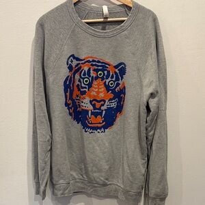 Men's Gray Crewneck Sweater with Tiger Design
